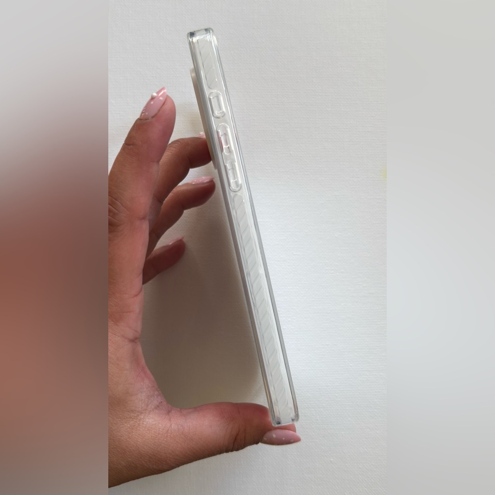 Phone Case Set - Picture 4 of 8